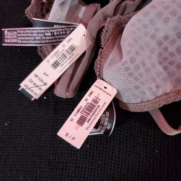 40% OFF 4+ BUNDLES  CLOSET CLOSING! - Picture 6 of 7